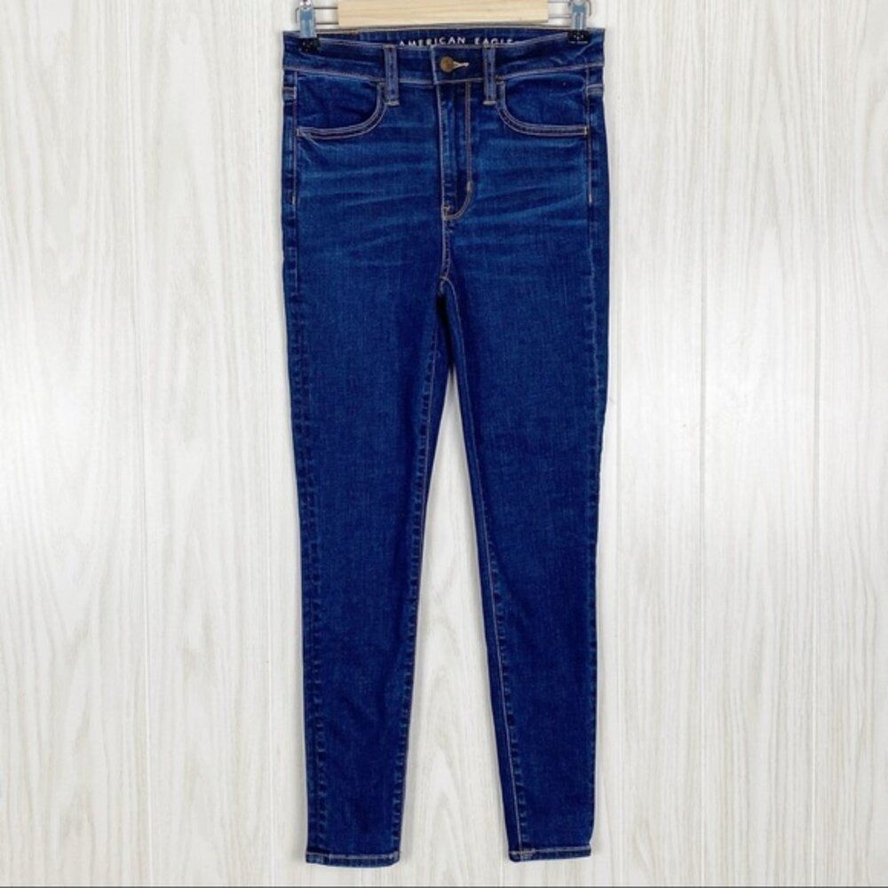 American Eagle | Dark Wash Hi Rise Jegging 2 Short